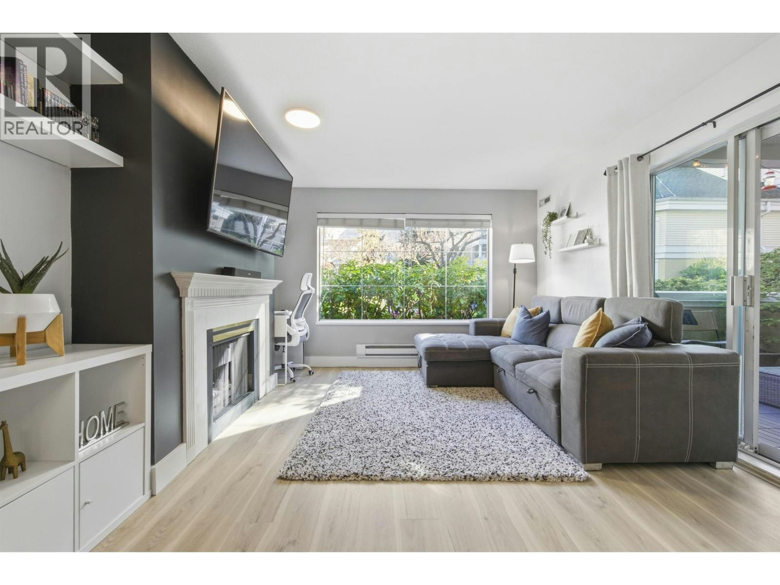 111-6820 Rumble Street, Burnaby, BC, V5E 4H9