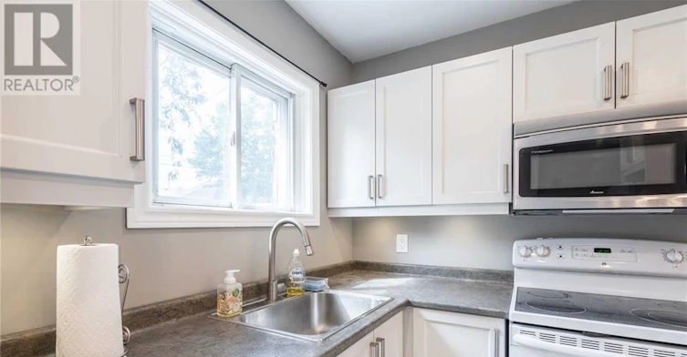 96 Beechwood Avenue, Hamilton, ON, L8L 2S6 - 17