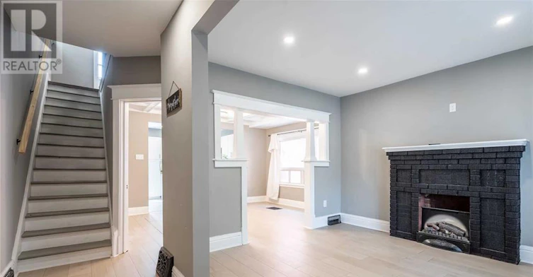 96 Beechwood Avenue, Hamilton, ON, L8L 2S6 - 4