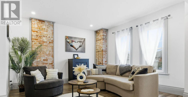 UPPER-300 George Street, Cobourg, ON, K9A 3L8