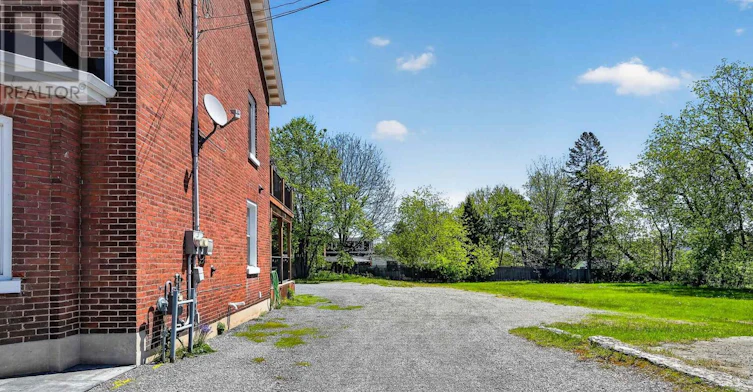 UPPER-300 George Street, Cobourg, ON, K9A 3L8 - 27