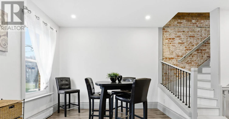 UPPER-300 George Street, Cobourg, ON, K9A 3L8 - 3