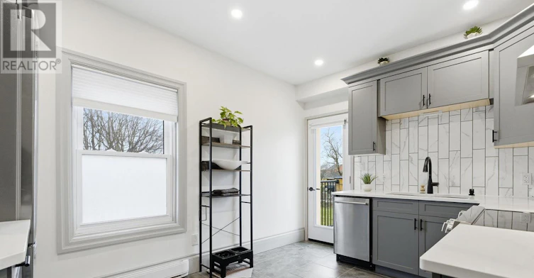UPPER-300 George Street, Cobourg, ON, K9A 3L8 - 5
