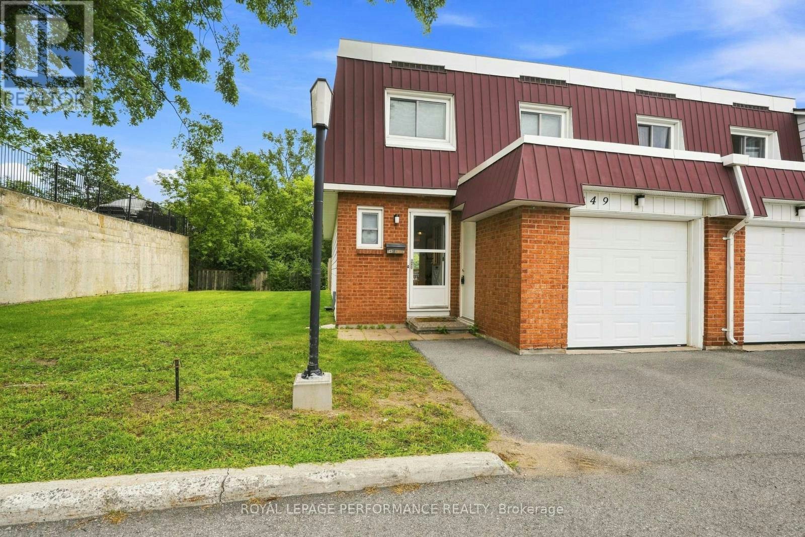 94-249 Romulus Private, Ottawa, ON, K1K 3Y2