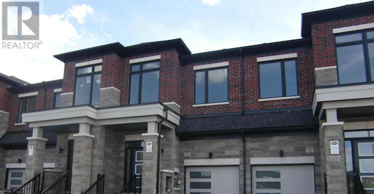 39 Sandels Avenue, Richmond Hill, ON, L4S 0R7 - 2