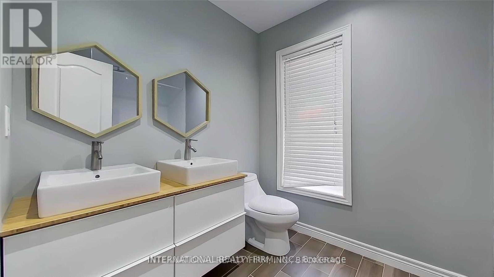 2 Dolce Crescent, Vaughan, ON, L4H 3C7 - 22