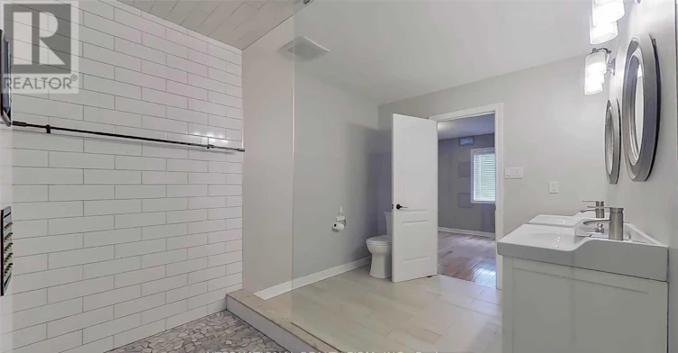 2 Dolce Crescent, Vaughan, ON, L4H 3C7 - 27