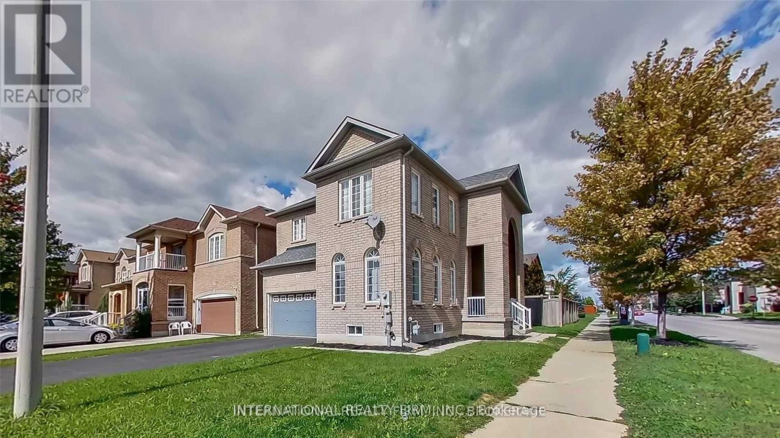 2 Dolce Crescent, Vaughan, ON, L4H 3C7 - 3