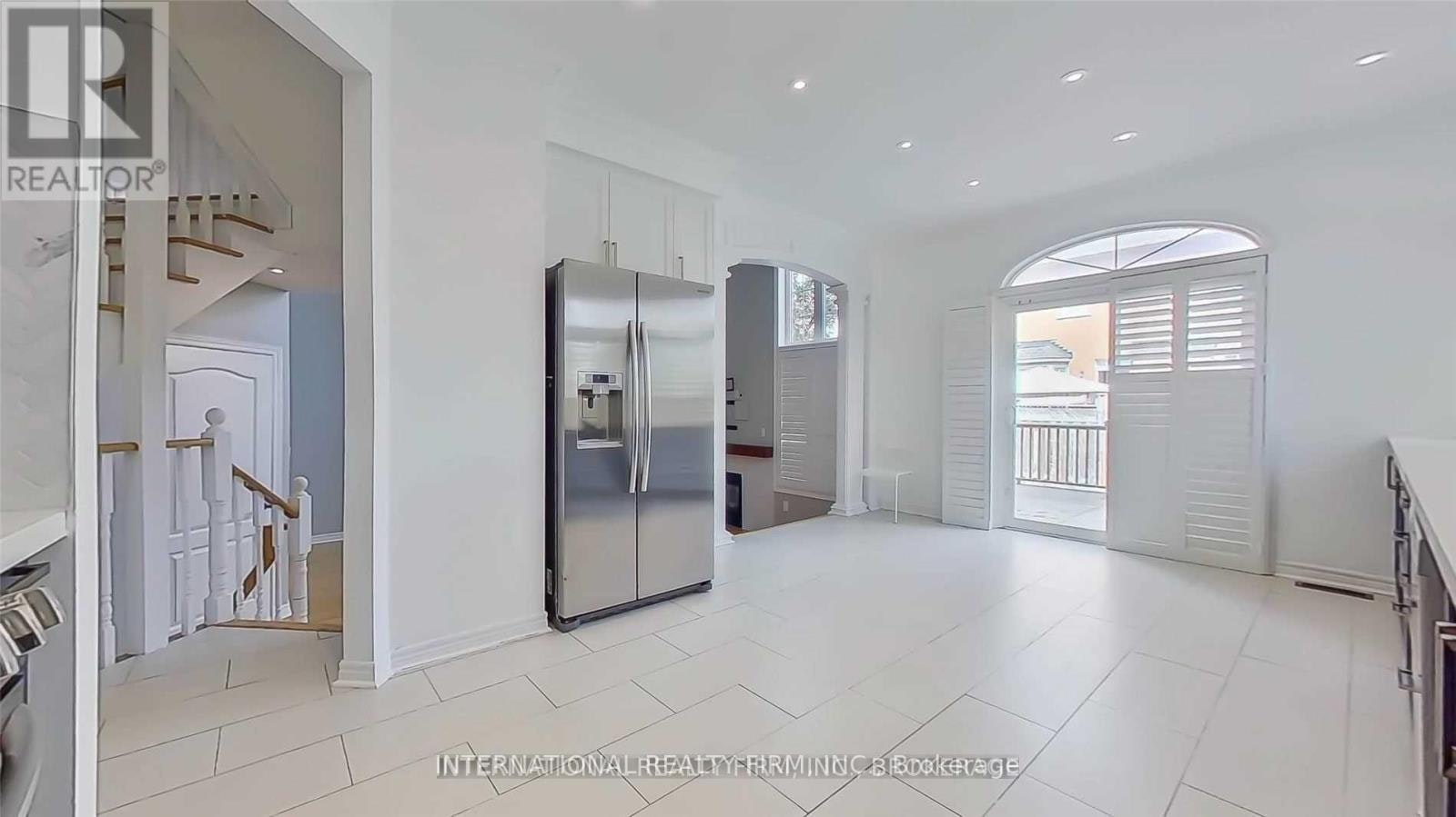 2 Dolce Crescent, Vaughan, ON, L4H 3C7 - 14