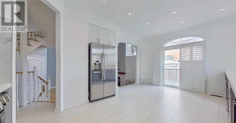 2 Dolce Crescent, Vaughan, ON, L4H 3C7 - 14