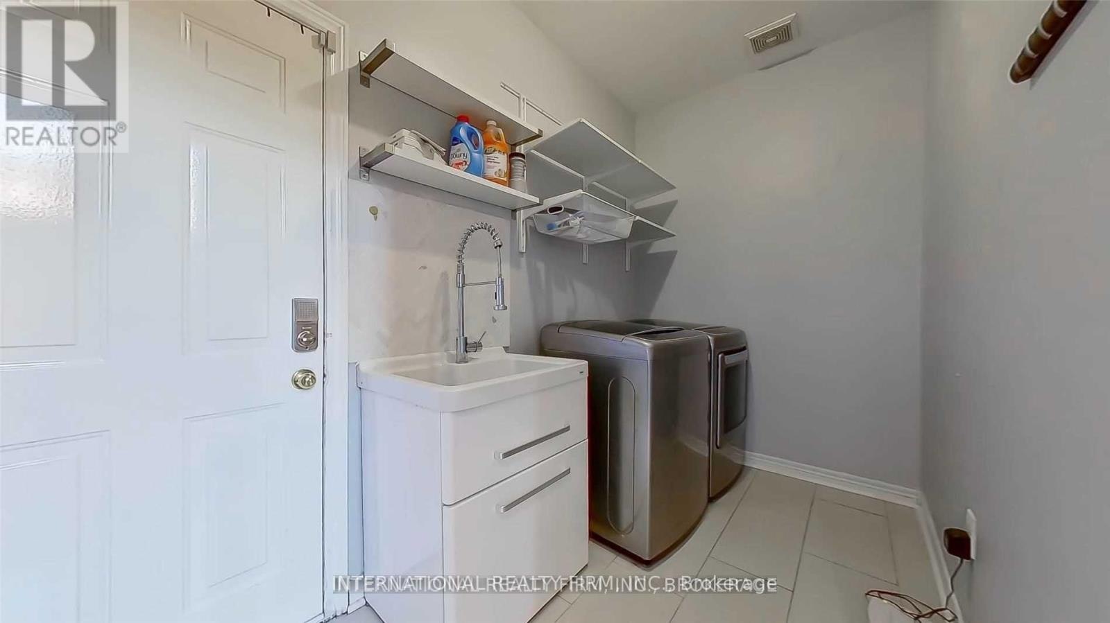 2 Dolce Crescent, Vaughan, ON, L4H 3C7 - 21