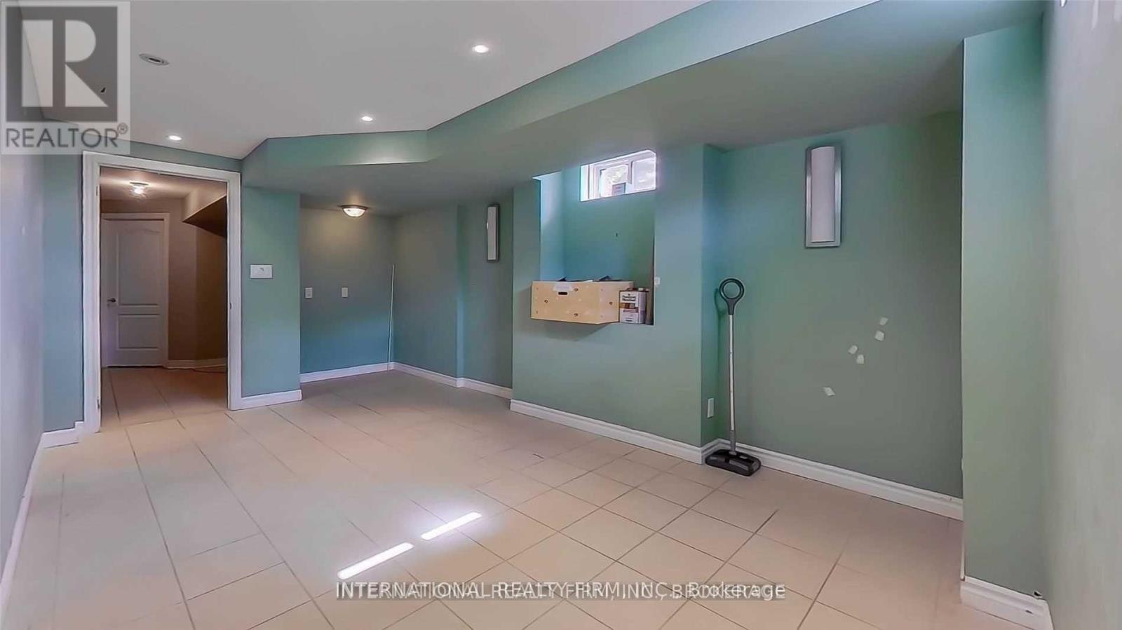 2 Dolce Crescent, Vaughan, ON, L4H 3C7 - 32