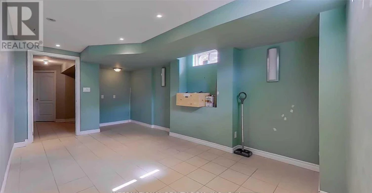2 Dolce Crescent, Vaughan, ON, L4H 3C7 - 32