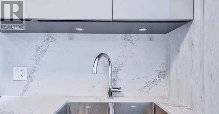 C 2701-8 Water Walk Drive, Markham, ON, L3R 6L4 - 31