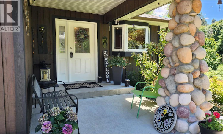 442 Whitman Way