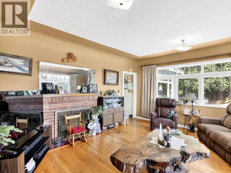 28203 Lougheed Highway, Maple Ridge, BC, V2W 1L1 - 17