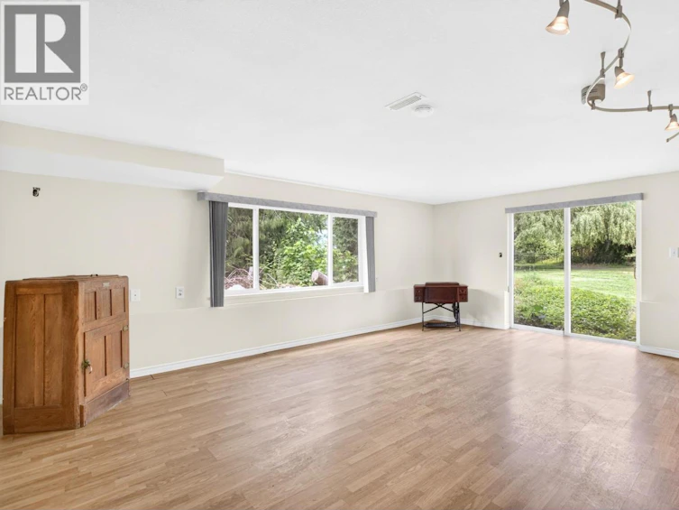 28203 Lougheed Highway, Maple Ridge, BC, V2W 1L1 - 24