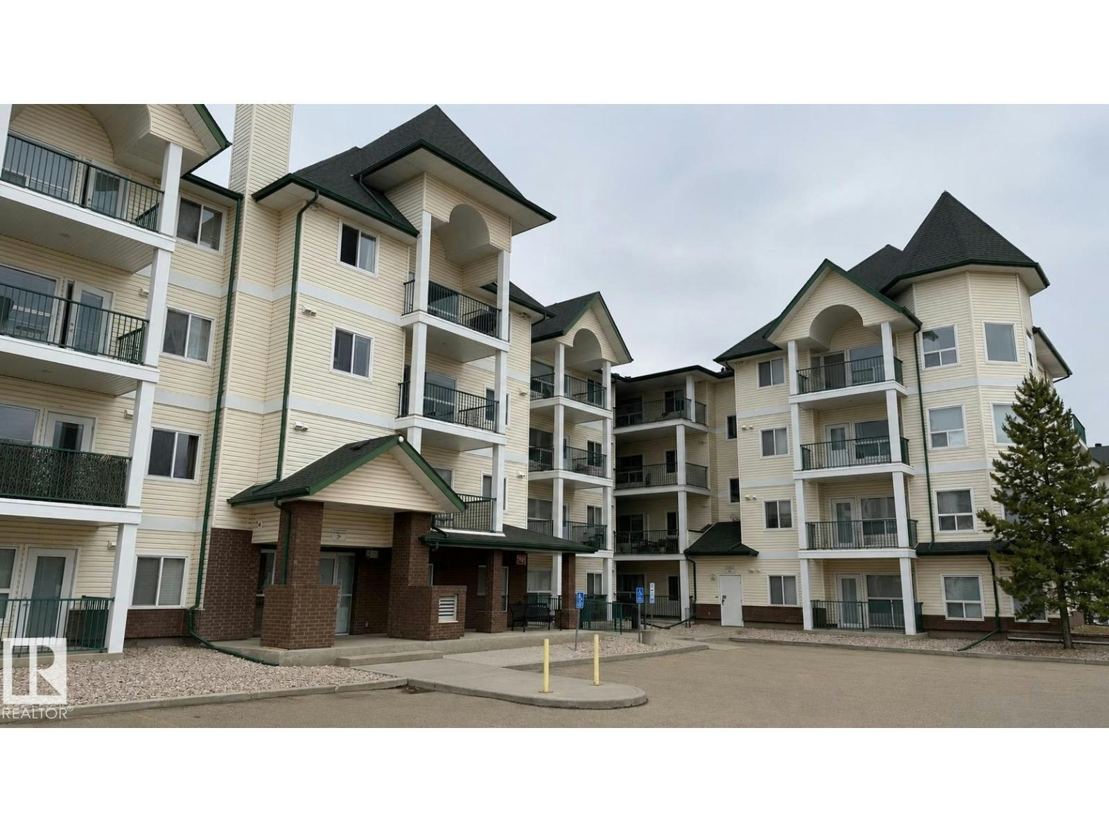 202-13635 34 Street NW, Edmonton, AB, T5A 0C4