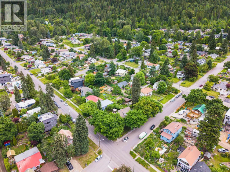 502 Houston Street, Nelson, BC, V1L 5H7 - 75