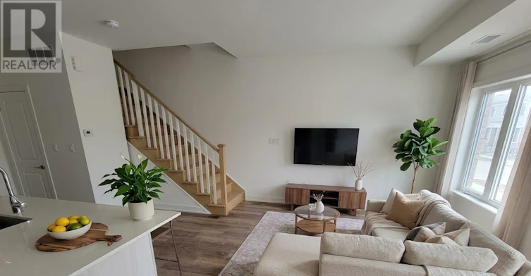 27 Sunbury Lane, Whitchurch-Stouffville, ON, L4A 7X5 - 12