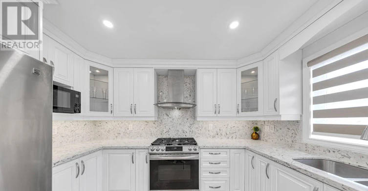 262 Helen Avenue, Markham, ON, L3R 1K1 - 36