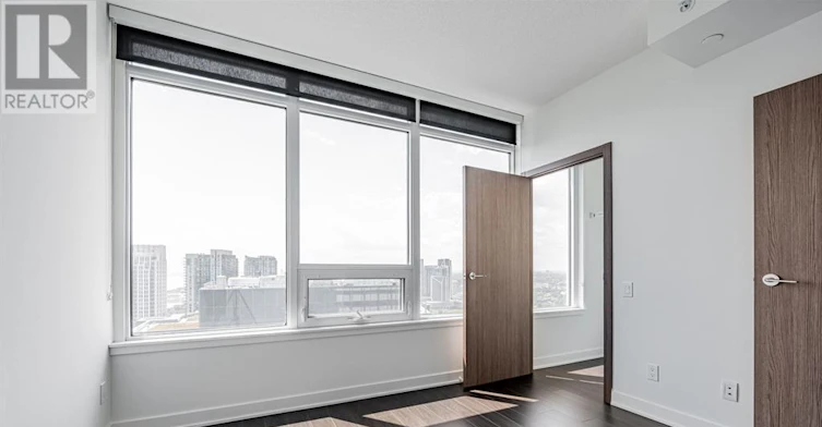 3803-19 Bathurst Street, Toronto, ON, M5V 0N2 - 10