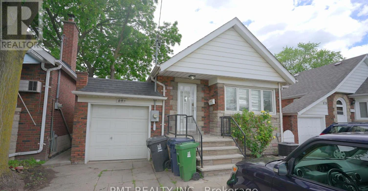 LOWER-881 Coxwell Avenue, Toronto, ON, M4C 3G1