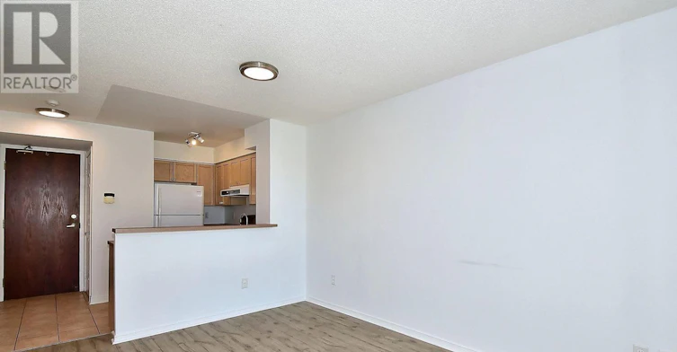 610-39 Oneida Crescent, Richmond Hill, ON, L4B 4T9 - 11