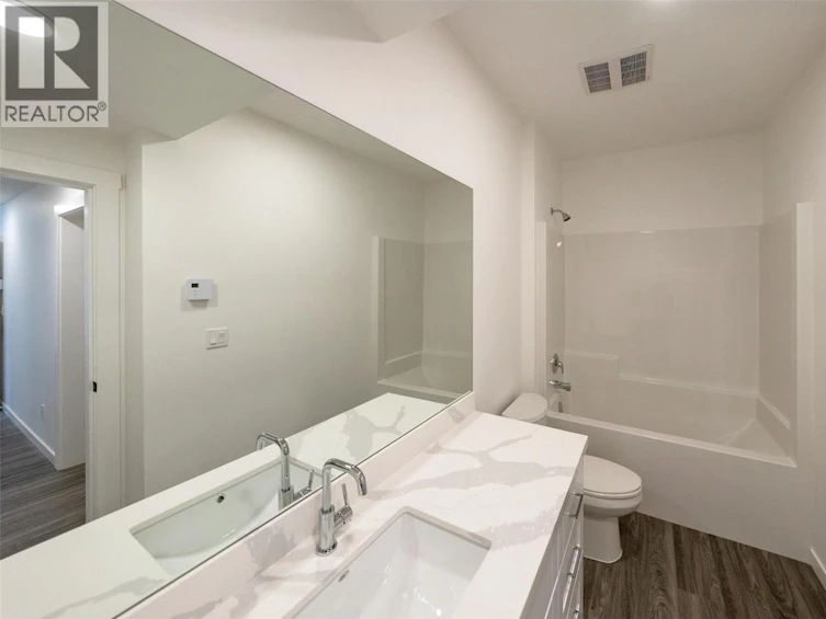 703 Lake Court, West Kelowna, BC, V1Z 1H6 - 29