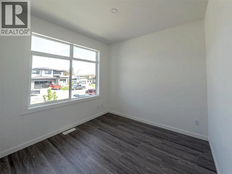 703 Lake Court, West Kelowna, BC, V1Z 1H6 - 14