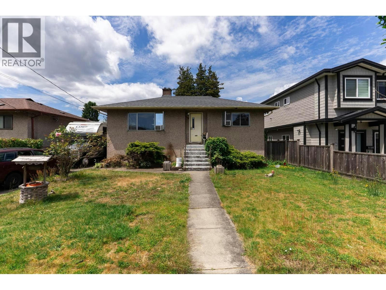 7465 Rosewood Street, Burnaby, BC, V5E 2G6