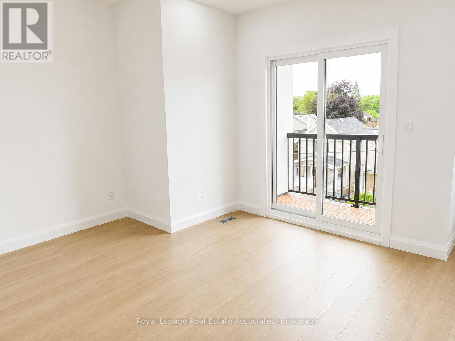 5 SFN-17 White Avenue, Toronto, ON, M6N 1S7 - 7