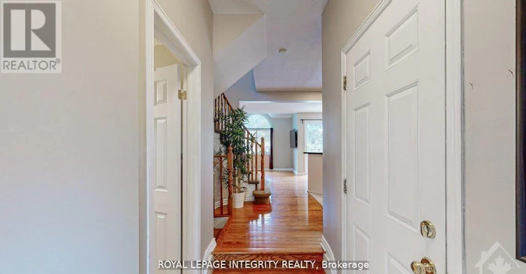 106 Blackdome Crescent, Ottawa, ON, K2T 1B1 - 2