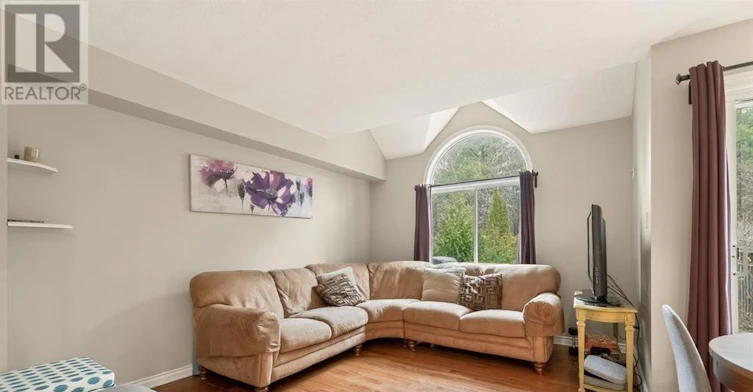 106 Blackdome Crescent, Ottawa, ON, K2T 1B1 - 10