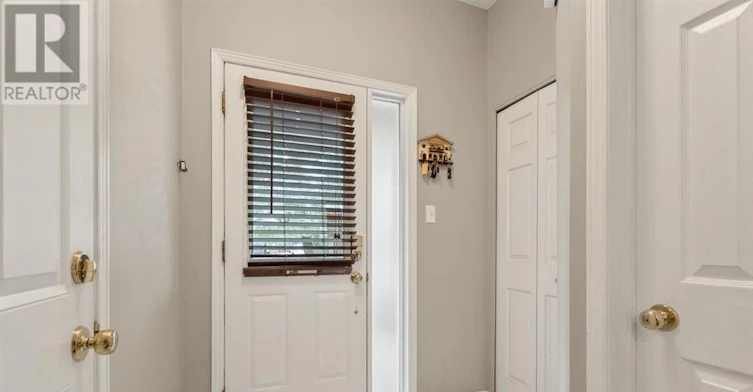 106 Blackdome Crescent, Ottawa, ON, K2T 1B1 - 3