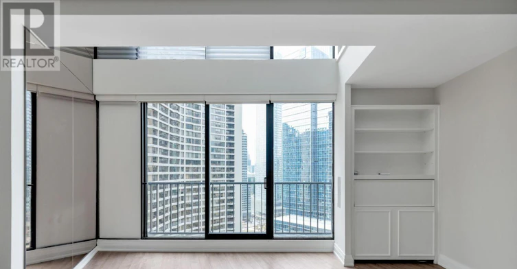 2208-33 Harbour Square, Toronto, ON, M5J 2G2 - 12