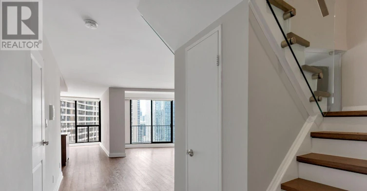 2208-33 Harbour Square, Toronto, ON, M5J 2G2 - 19