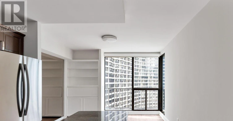 2208-33 Harbour Square, Toronto, ON, M5J 2G2 - 13