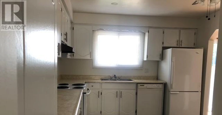 MAIN-791 Sheppard Avenue, Pickering, ON, L1V 1G4 - 7