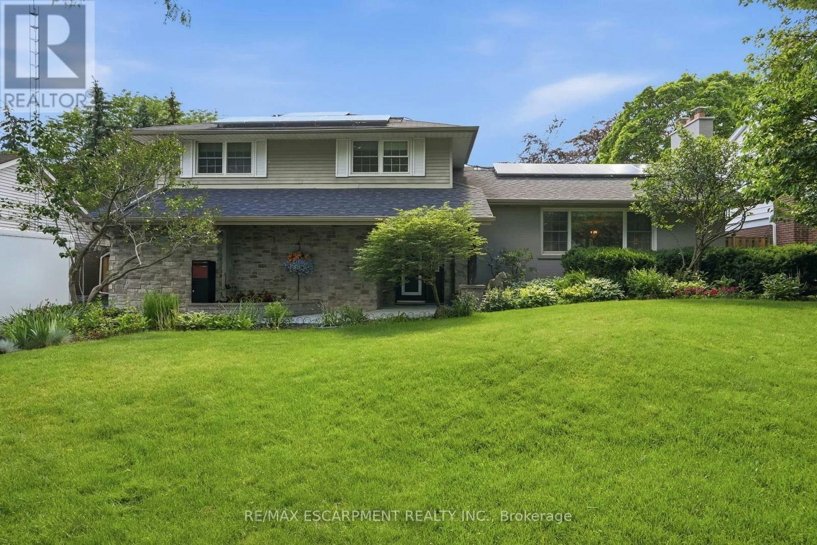1321 Fairway Court, Burlington, ON, L7P 1M5