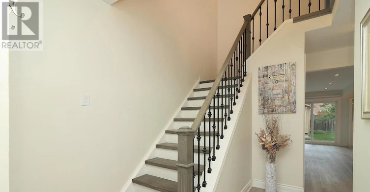 27 Prairie Dunes Place, Vaughan, ON, L4K 2E4 - 3