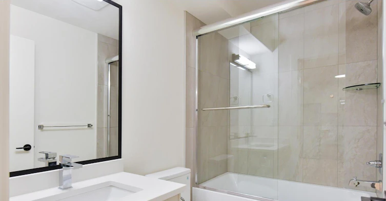 Basement-11004 78 Avenue, Delta, BC, V4C 1N5 - 10
