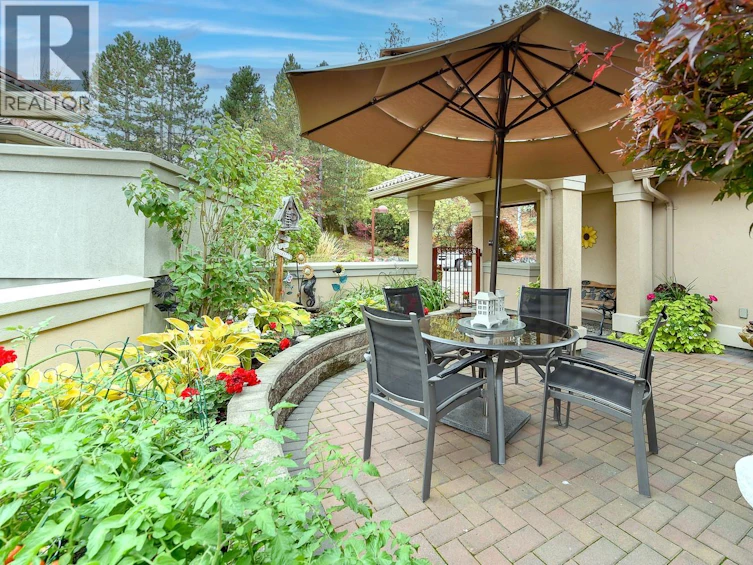 14-4400 E Gallaghers Drive, Kelowna, BC, V1W 3Z8 - 4
