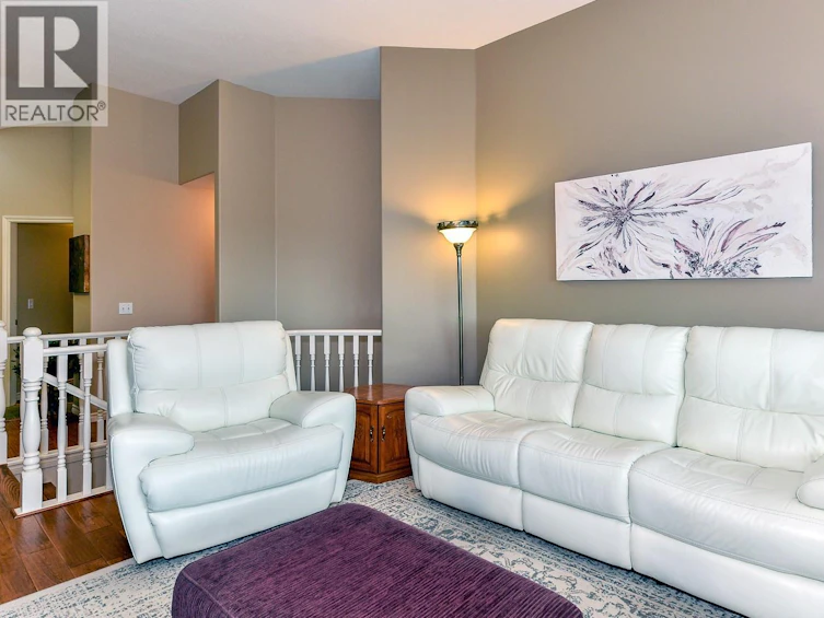 14-4400 E Gallaghers Drive, Kelowna, BC, V1W 3Z8 - 9