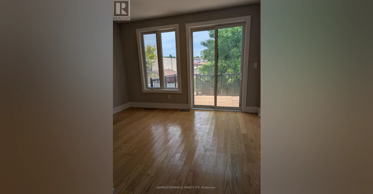 2099 Dufferin Street, Toronto, ON, M6E 3R3 - 13