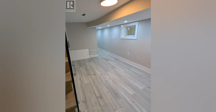 2099 Dufferin Street, Toronto, ON, M6E 3R3 - 23
