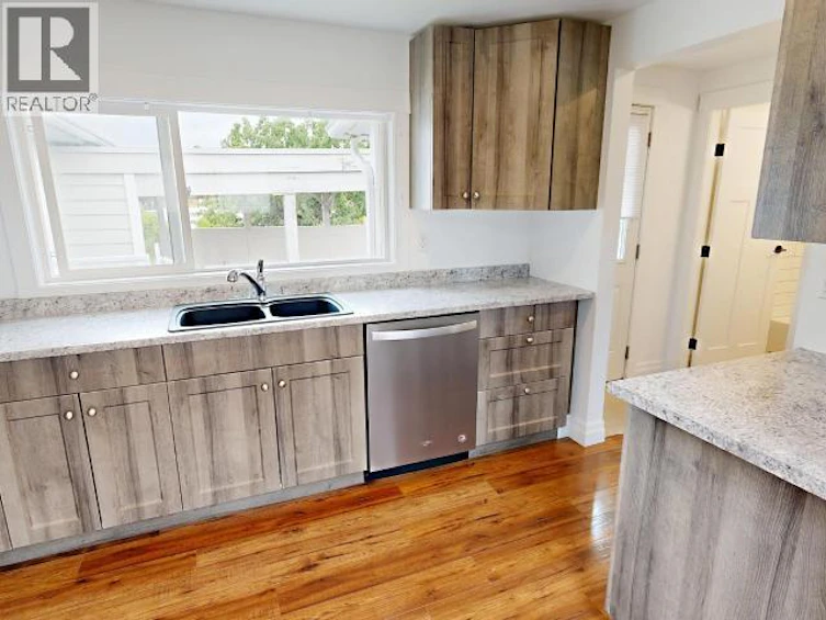 4535 Fernwood Avenue, Powell River, BC, V8A 3L4 - 7