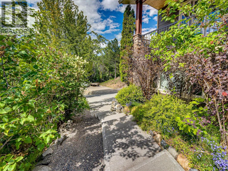 677 Cypress Drive, Coldstream, BC, V1B 3Y5 - 88