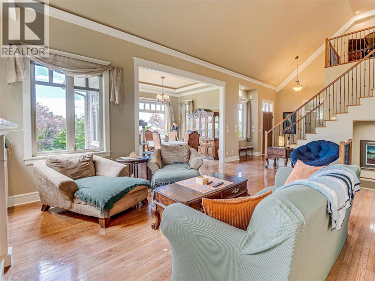 677 Cypress Drive, Coldstream, BC, V1B 3Y5 - 12