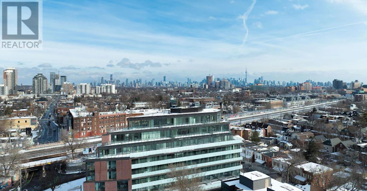810-2625 Dundas Street W, Toronto, ON, M6P 0C5 - 2